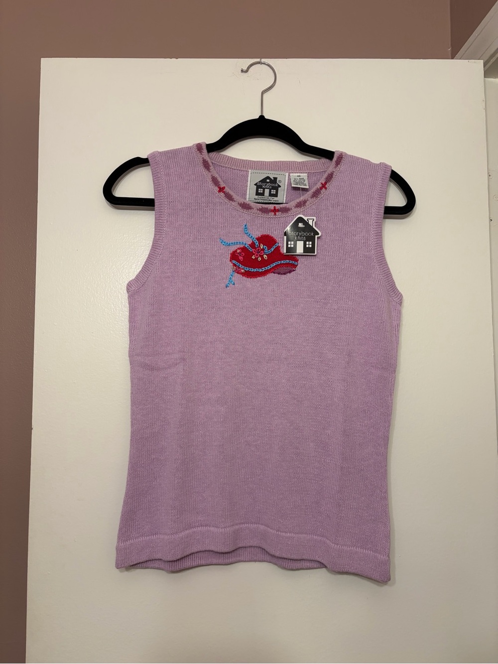 NWT! Vintage Storybook Knits Embellished Hat Image Sweater Vest